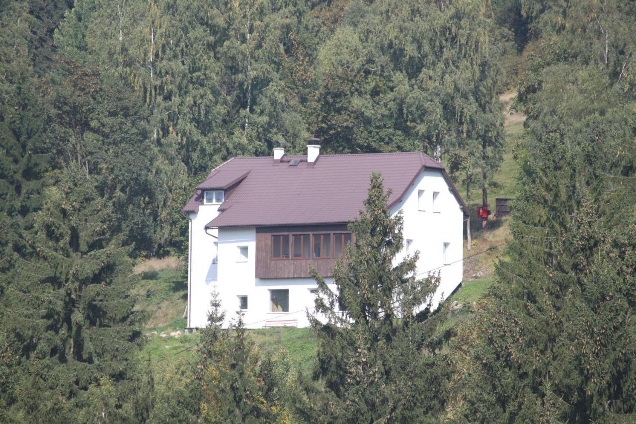 Horská chata Hubertus Albrechtice v Jizerskych horach Exteriér fotografie